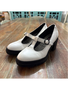 Jellypop White T-Strap Mary Janes Platform Size 6.5